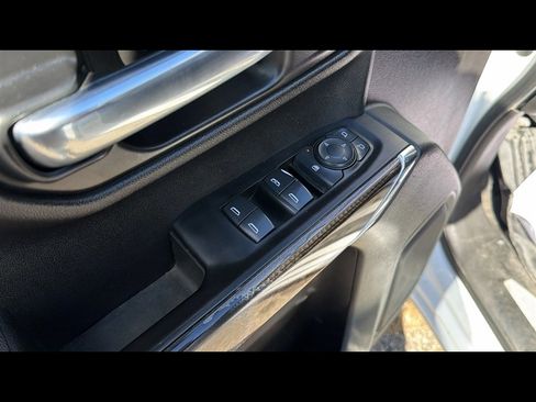 Used 2020 Chevrolet Silverado 1500 LT w/ Trailering Package RWD image 8
