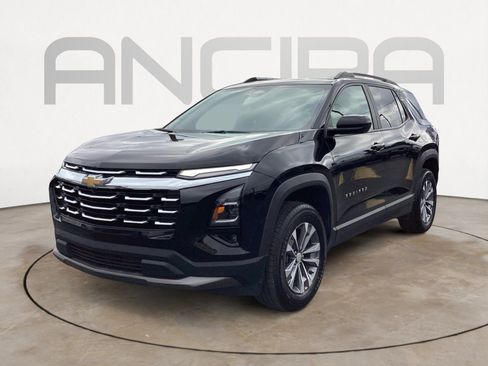 Used 2025 Chevrolet Equinox LT w/ Convenience Package II FWD image 9