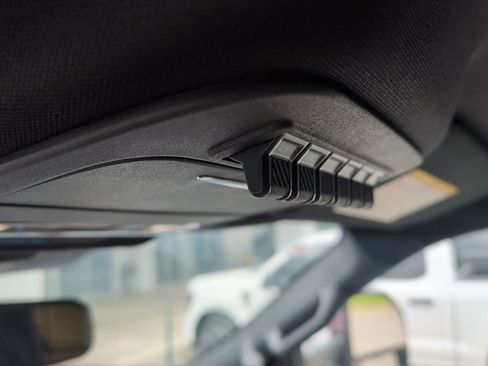 Used 2026 Ford F250 Lariat w/ Chrome Package image 36