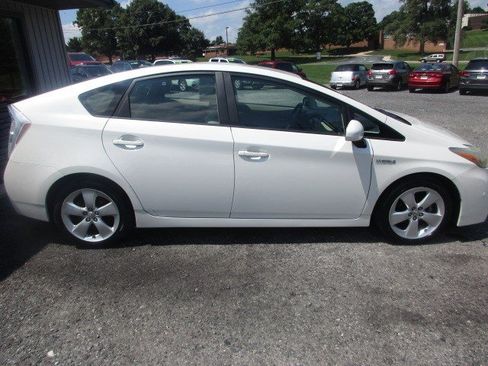 Used 2010 Toyota Prius Five w/ Advanced Technology Pkg FWD image 10