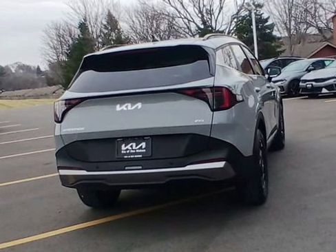 New 2026 Kia Sportage EX image 2