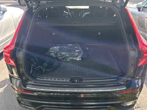 Used 2024 Volvo XC60 T8 Ultimate w/ Protection Package Premier image 7