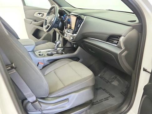 Used 2023 Chevrolet Traverse LT FWD image 29