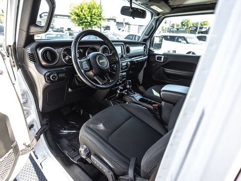 Used 2019 Jeep Wrangler Unlimited Sport S AWD/4WD image 19