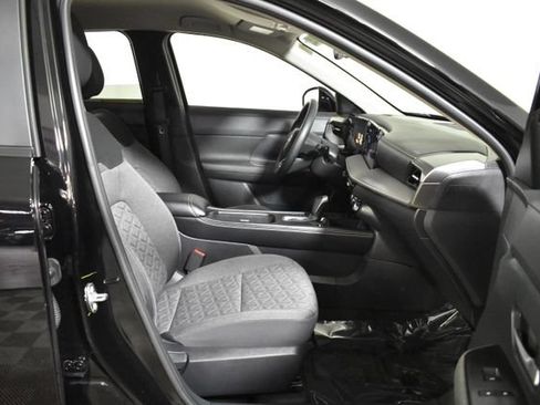Certified 2025 Nissan Kicks SV AWD/4WD image 31