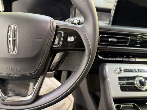 Used 2024 Lincoln Aviator 2WD image 15