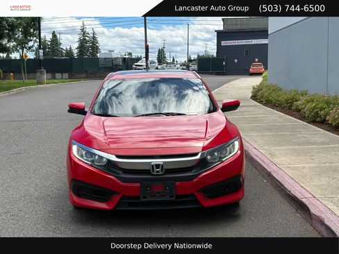 Used 2018 Honda Civic EX image 9