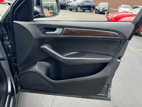 Used 2015 Audi Q5 2.0T Premium Plus w/ Technology Package image 27