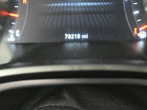 Used 2020 Dodge Challenger SXT w/ Plus Package RWD image 26