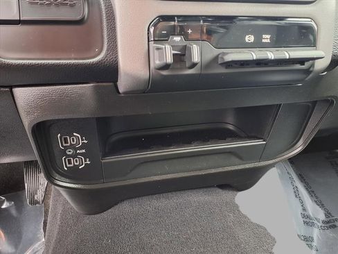 Used 2024 RAM 2500 Big Horn image 9