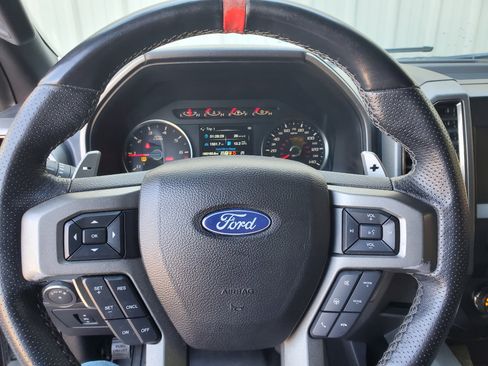 Used 2018 Ford F150 Raptor w/ Equipment Group 801A Mid image 34