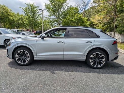 Used 2024 Audi Q8 Premium Plus image 7