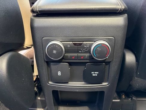 Used 2020 Ford Explorer Limited AWD/4WD image 23