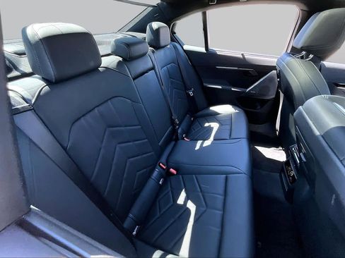 Used 2026 BMW 530i RWD image 19