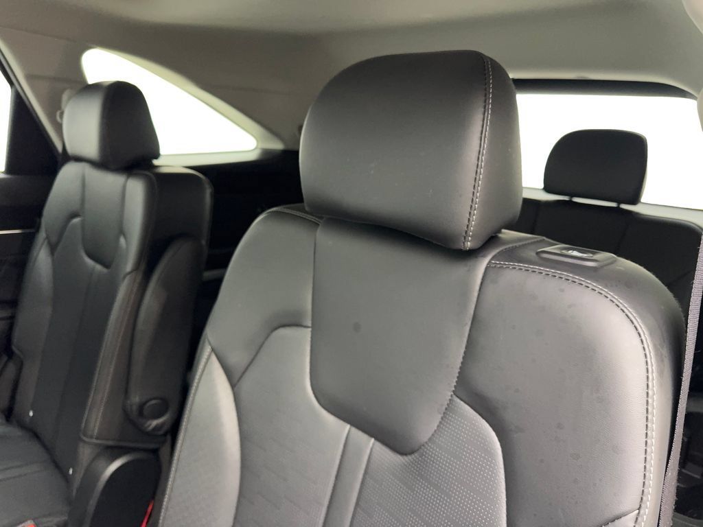 Used 2024 Kia Sorento SX FWD image 35