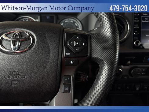 Used 2021 Toyota Tacoma TRD Off-Road w/ Technology Package AWD/4WD image 17