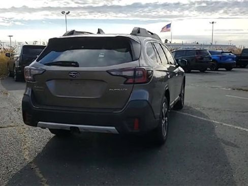 Used 2022 Subaru Outback Limited w/ Popular Package #2 image 7