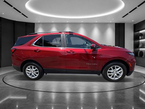 Used 2024 Chevrolet Equinox LT AWD/4WD image 5