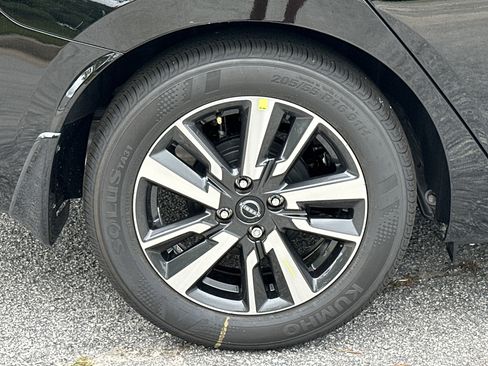 New 2025 Nissan Versa SV w/ Trunk Package image 17