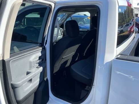 Used 2024 RAM 1500 Classic SLT image 23