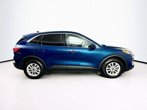 Used 2020 Ford Escape SE image 10