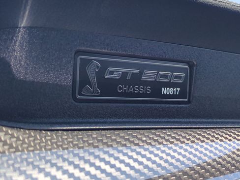 Used 2022 Ford Mustang Shelby GT500 w/ Carbon Fiber Track Pack RWD image 34