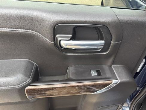 Used 2020 Chevrolet Silverado 1500 RST w/ Texas Edition image 17