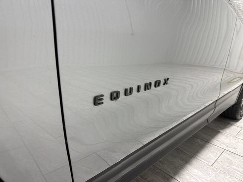 Used 2023 Chevrolet Equinox RS FWD image 33