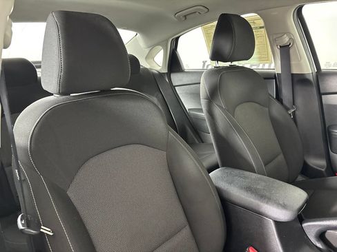 Used 2024 Kia Forte LXS FWD image 27