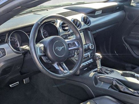 Used 2017 Ford Mustang GT Premium image 9