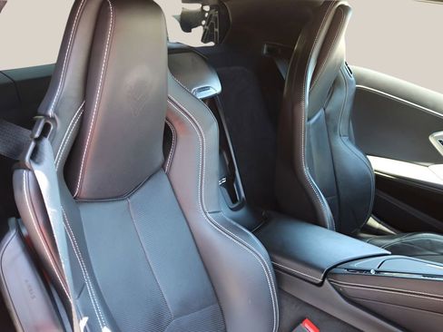 Used 2022 Chevrolet Corvette Stingray Preferred Cpe w/ 2LT RWD image 22