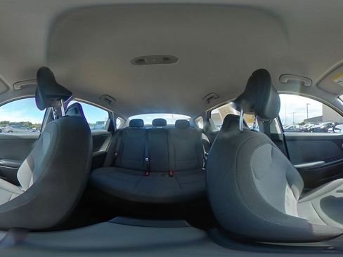Used 2025 Kia K4 FWD image 41