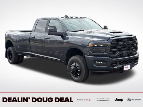 New 2026 RAM 3500 Laramie AWD/4WD image 7