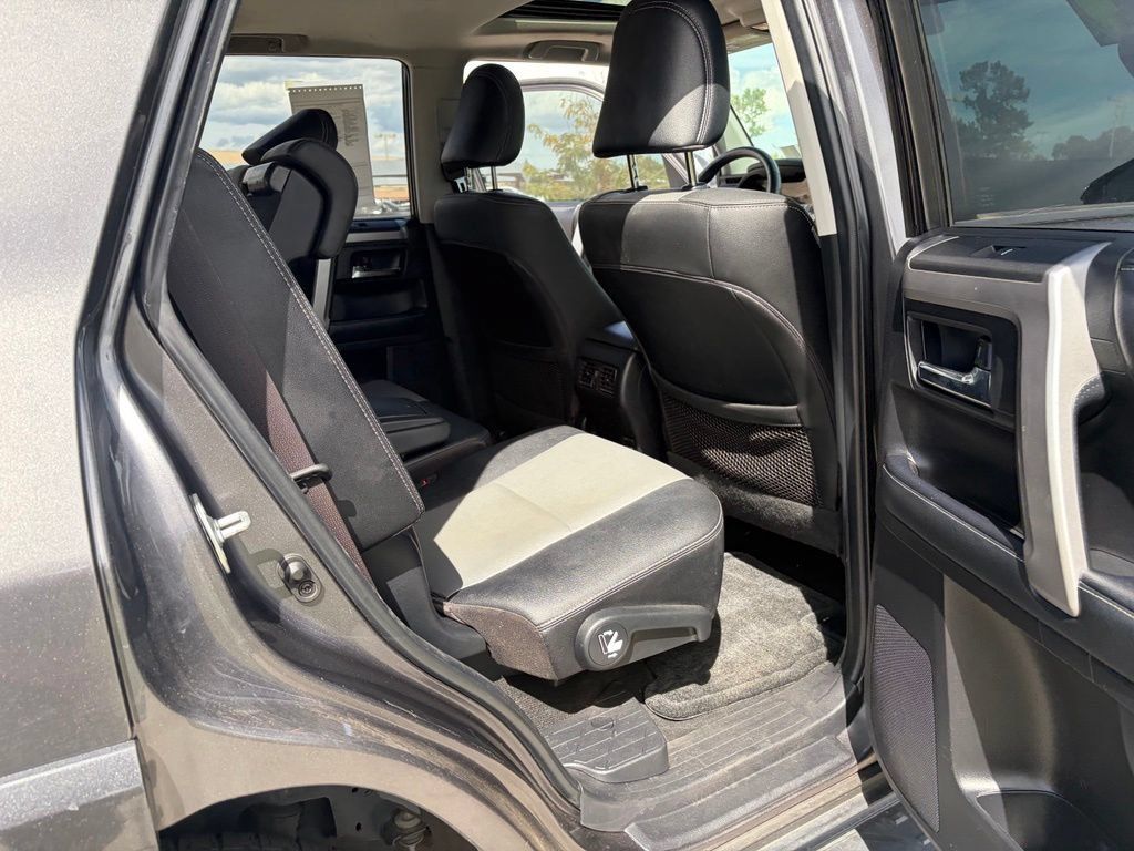 Used 2019 Toyota 4Runner SR5 Premium AWD/4WD image 18