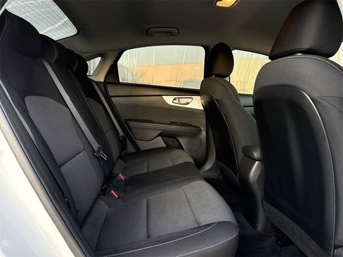 Used 2022 Kia Forte LXS w/ LXS Technology Package image 20