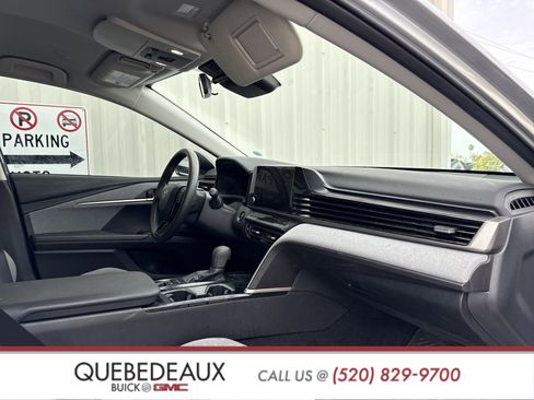 Used 2025 Toyota Camry LE image 32