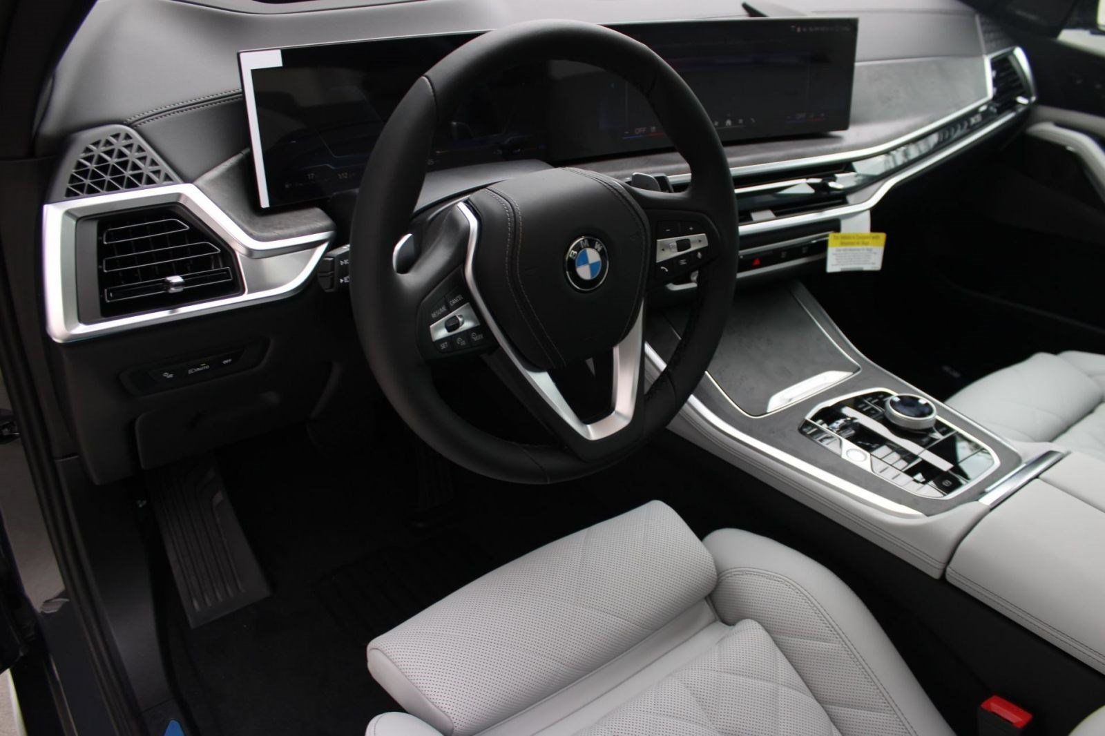 Used 2026 BMW X5 sDrive40i RWD image 4