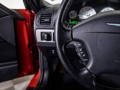 Used 2003 Ford Thunderbird image 28