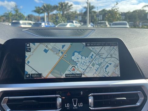 Used 2020 BMW 330i Sedan w/ Convenience Package image 37