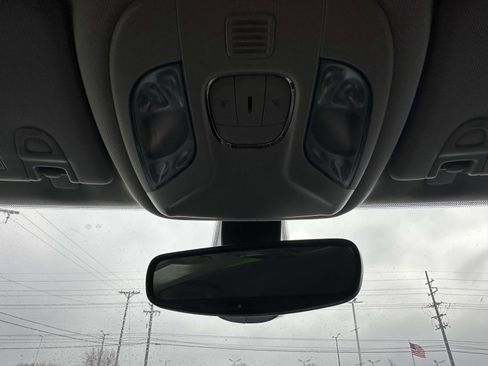 Used 2018 Jeep Compass Latitude w/ Popular Equipment Group image 30