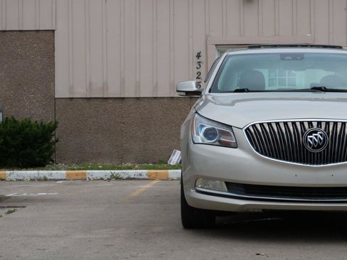 Used 2014 Buick LaCrosse Premium w/ Driver Confidence Package FWD image 6