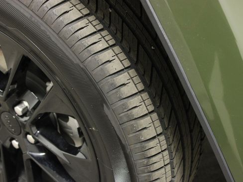 Used 2022 Jeep Wrangler Unlimited Sahara w/ Safety Group image 11