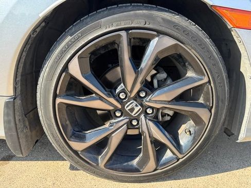 Used 2019 Honda Civic Sport image 6