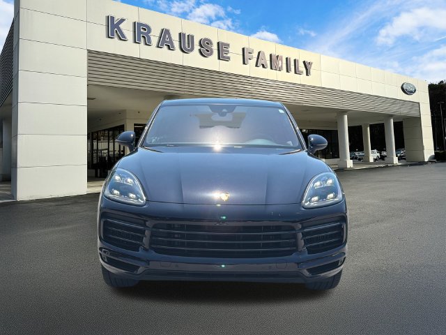 Used 2022 Porsche Cayenne Platinum Edition AWD/4WD image 2