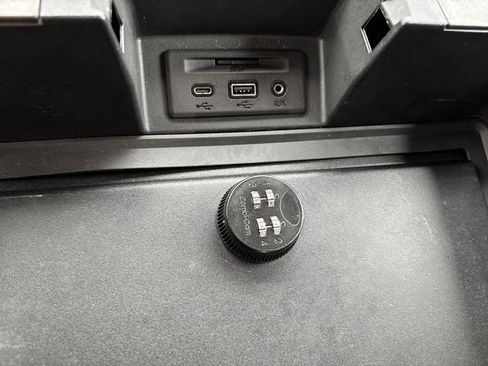 Used 2020 GMC Sierra 1500 SLT image 44