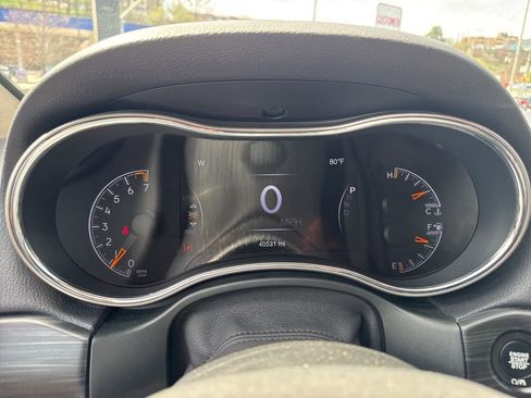 Used 2020 Jeep Grand Cherokee Limited image 6