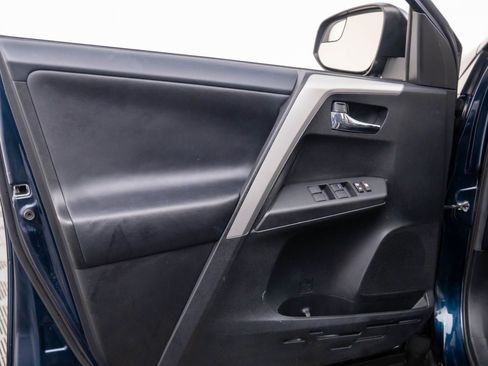 Used 2017 Toyota RAV4 XLE image 12