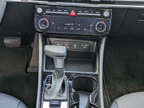 Certified 2025 Hyundai Santa Cruz SEL FWD image 20