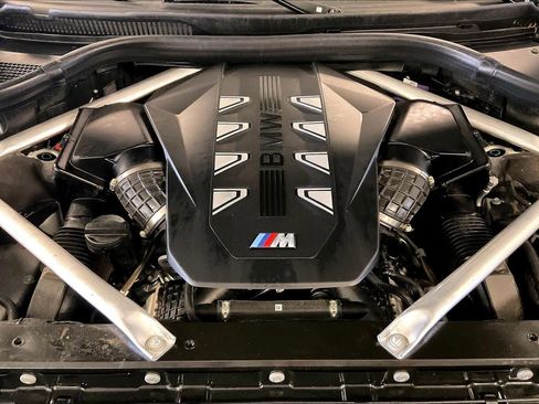 Used 2025 BMW X7 M60i AWD/4WD image 28