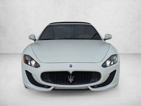 Used 2016 Maserati GranTurismo MC RWD image 2